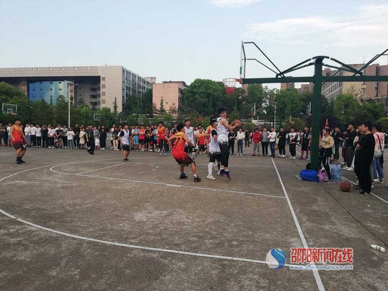 ‘beat365官网’同古镇召开2019年河长制工作推进会(图3) beat·365