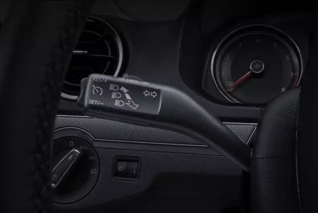 【beat365亚洲体育官方网站】秋冬oversize手袋大全 oversize手袋自带气场虎虎生风