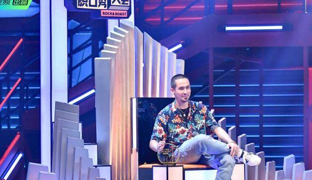 无论是从节目体现来看 综艺内幕来说 周奇墨淘汰都算说得已往-beat365亚洲体育官方网站(图5)
无论是从节目体现来看 综艺内幕来说 周奇墨淘汰都算说得已往-beat365亚洲体育官方网站(图5)