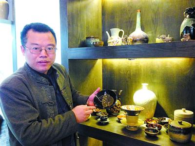 ‘beat365亚洲体育官方网站’钟山:“迎春花”集中执行行动执行到位112万余元, 让群众提“钱”欢度新春(图3) beat365亚洲体育官方网站