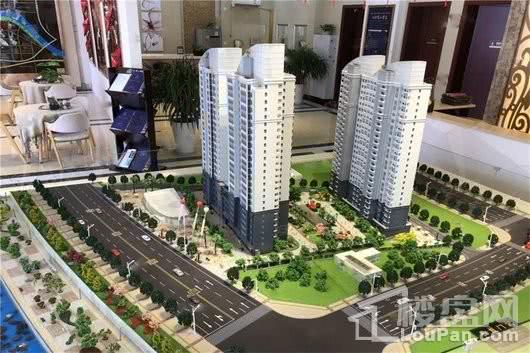 beat365官网_蛋卷头怎么烫步骤图解 手残星人也能掌握的4个步骤详解