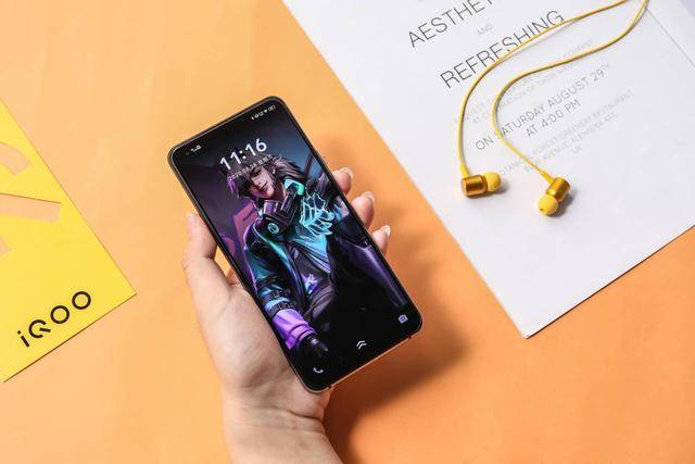 
KPL定制游戏主题上线！用iQOO 5上分 自带“王者风范”|beat365亚洲体育官方网站(图9)