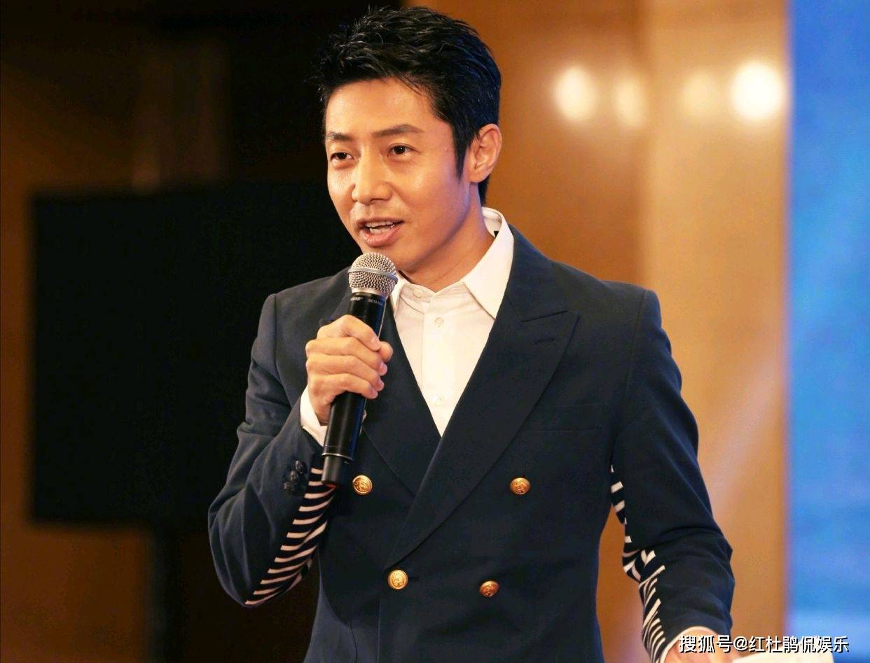 “beat365官网”
央视十佳播音员主持人引热议 上榜名单有悬机 观众喜欢的却落选(图11)