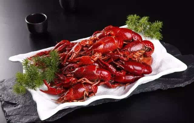 【beat365亚洲体育官方网站】
鄂州一涉嫌买卖国家机关证件印章团伙落网