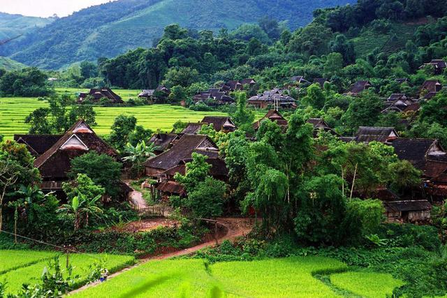 beat365官网-陈书莹到钟山工业园区召开工作协调会