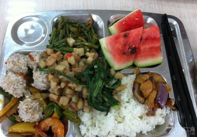 beat·365|钟山县回龙镇龙虎片人大代表联络站开展 “助力清水行动，打好水污染防治攻坚战” 主题活动